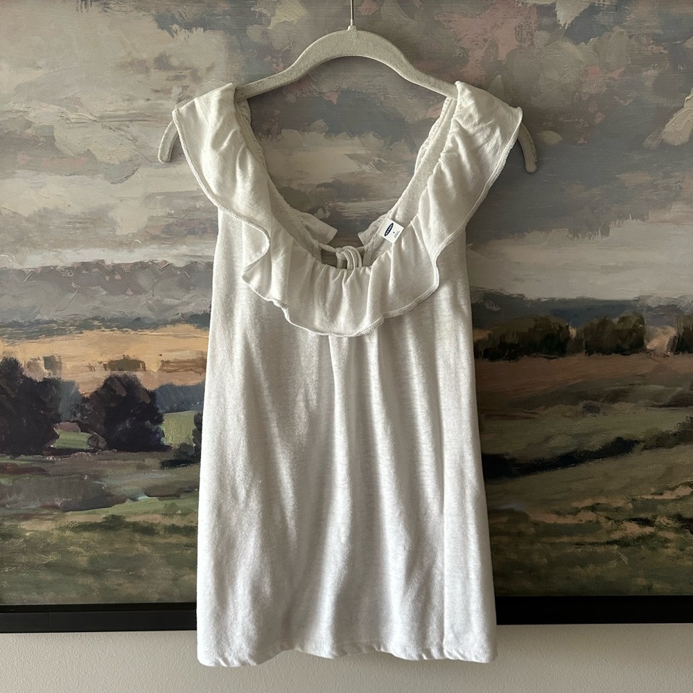 Old Navy White Ruffled Sleeveless Top